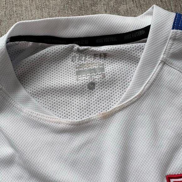 Nike Women’s US soccer team jersey - Picture 2 of 6